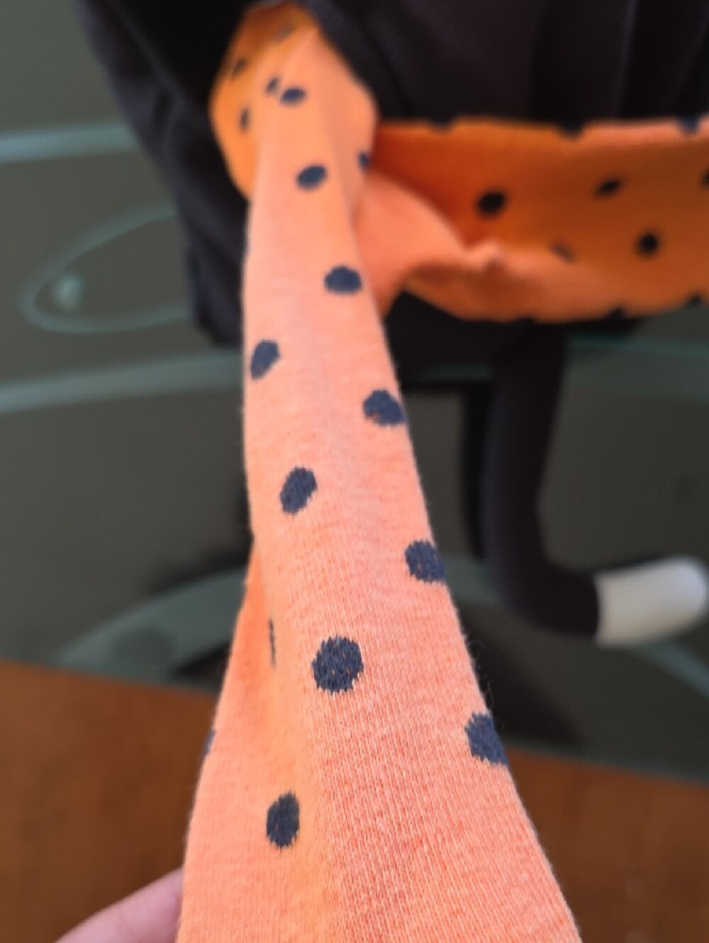 🎃🎃🎃Carter's Plush Black Cat Hooded Costume with Orange Polka Dot Tights - Picture 6 of 7